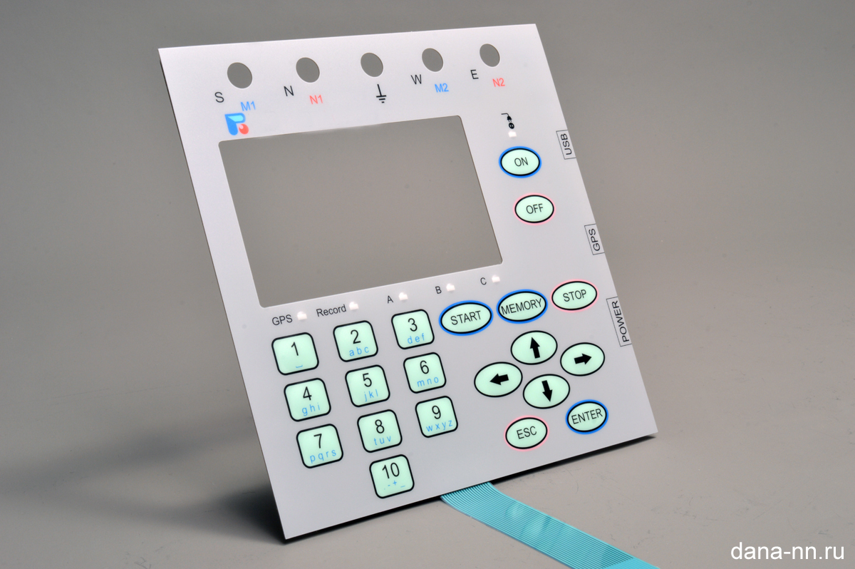 Пленочная клавиатура со светодиодами и сквозным окном под дисплей