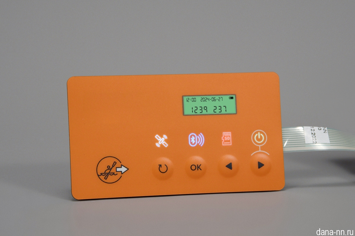 Пленочная клавиатура с дневной зональной подсветкой